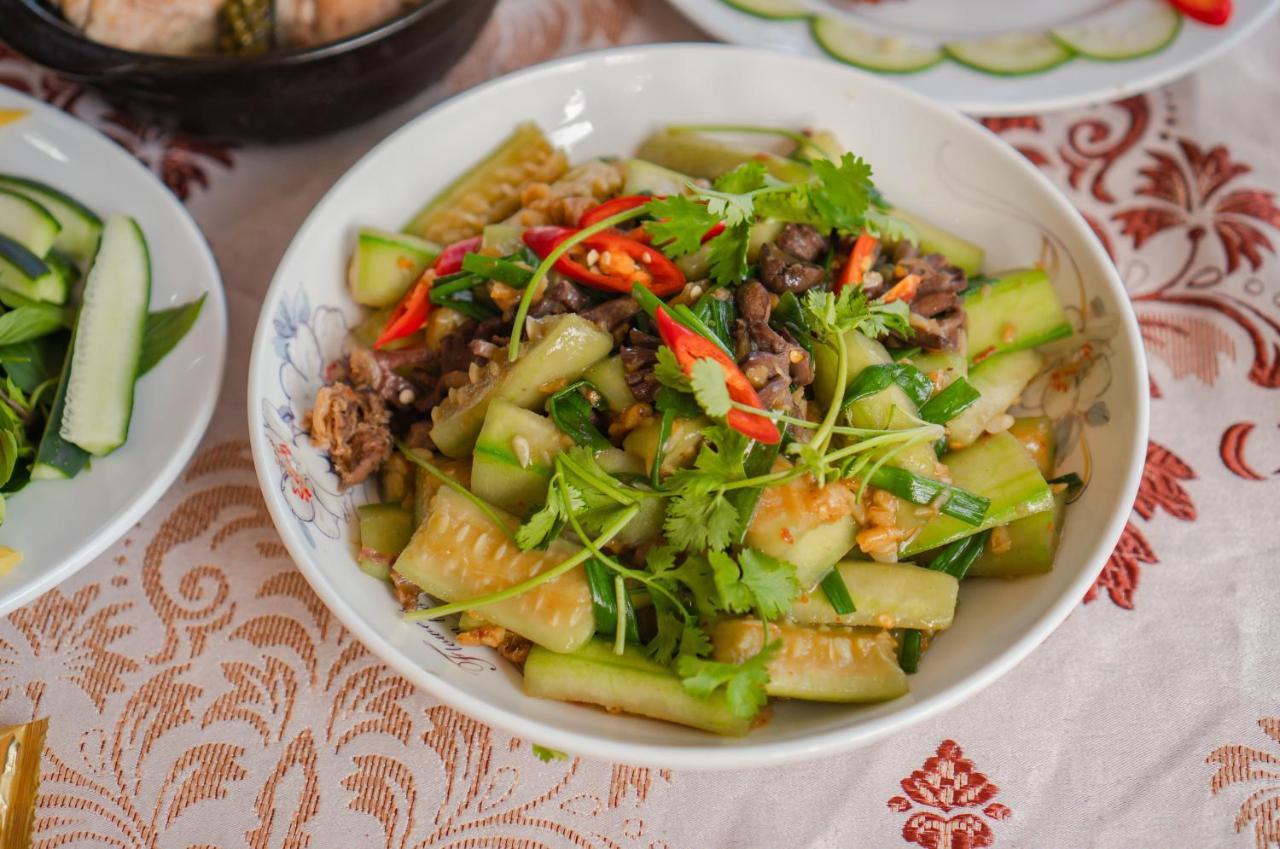 Khach San Binh Duong 호텔 퀴논 외부 사진