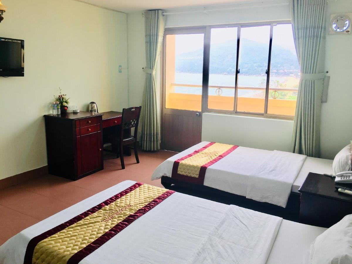 Khach San Binh Duong 호텔 퀴논 외부 사진