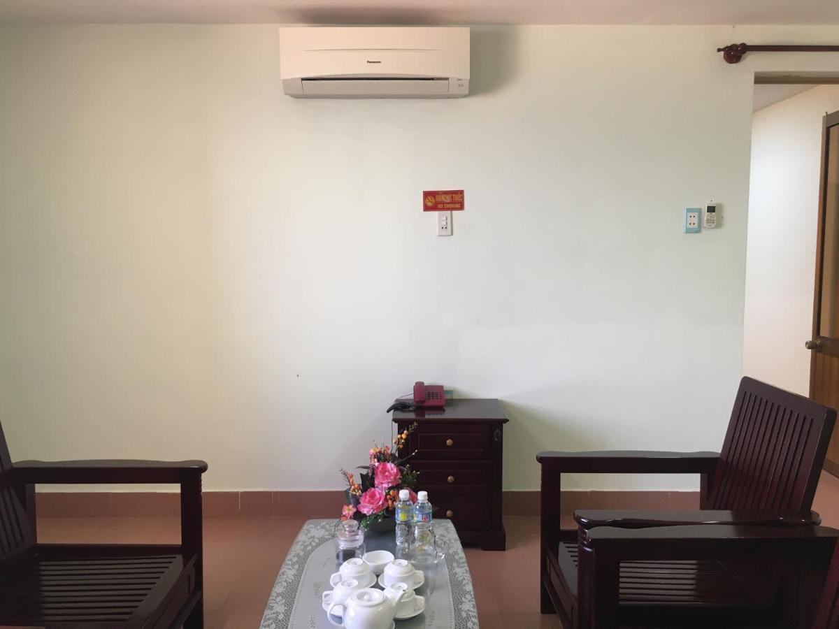 Khach San Binh Duong 호텔 퀴논 외부 사진