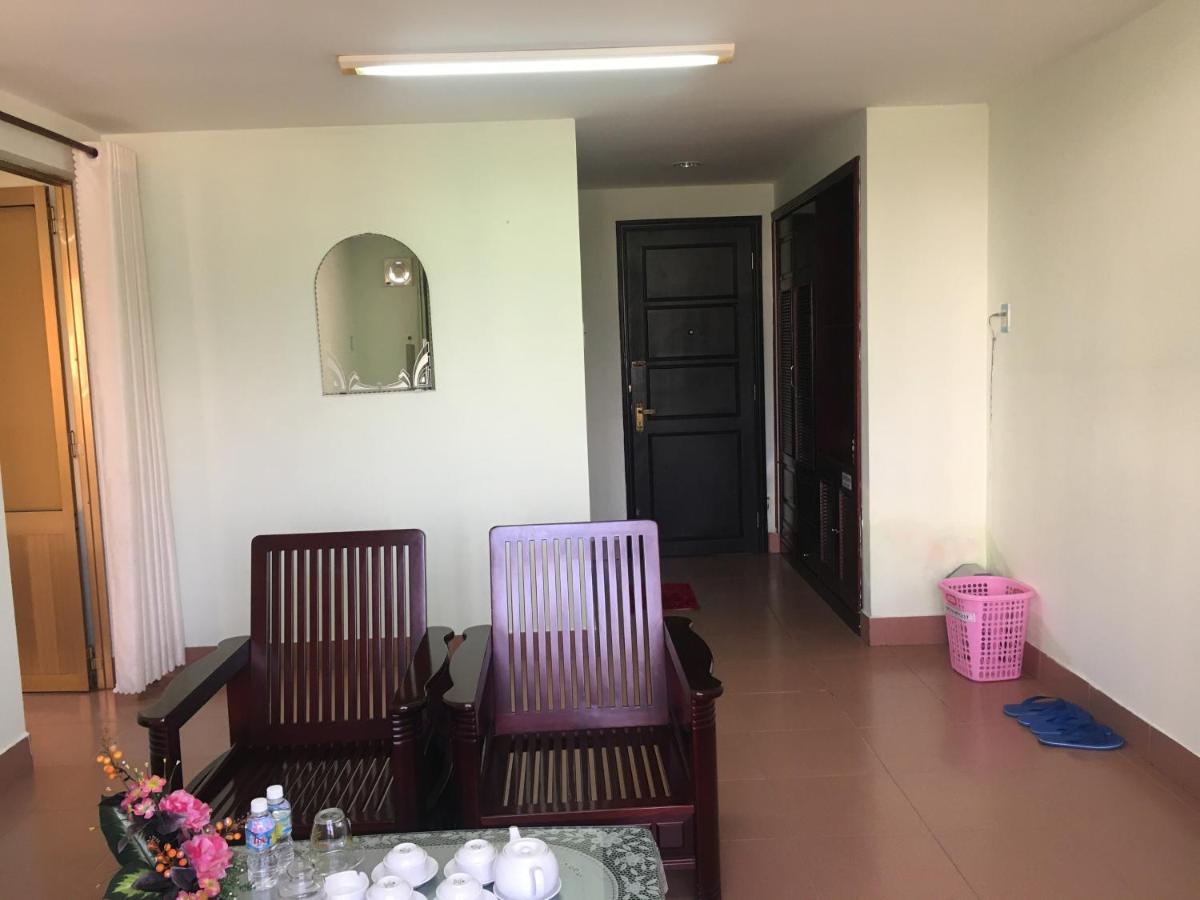 Khach San Binh Duong 호텔 퀴논 외부 사진